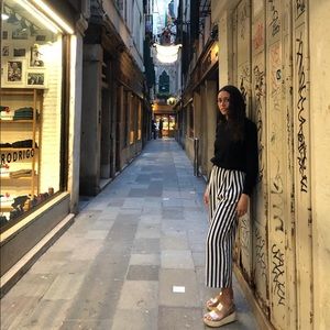 Meet your Posher, Carla